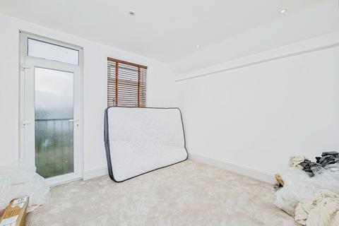 4 bedroom terraced house for sale, Tynewydd Road, Barry, CF62