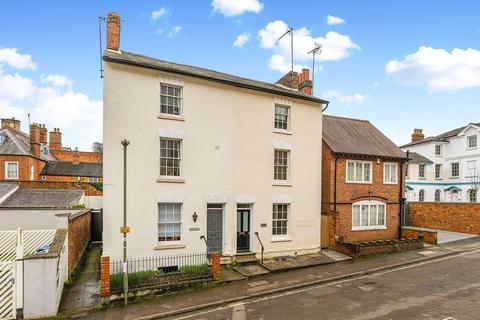 4 bedroom semi-detached house for sale, Crouch Street, Banbury