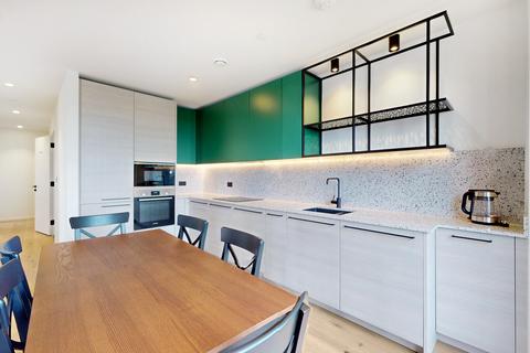 2 bedroom apartment to rent, Hemlock Street, London E14
