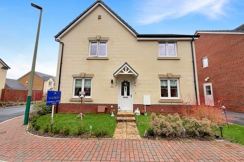 4 bedroom detached house for sale, Birch Way, Bargoed CF81