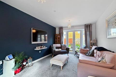 4 bedroom detached house for sale, Birch Way, Bargoed CF81