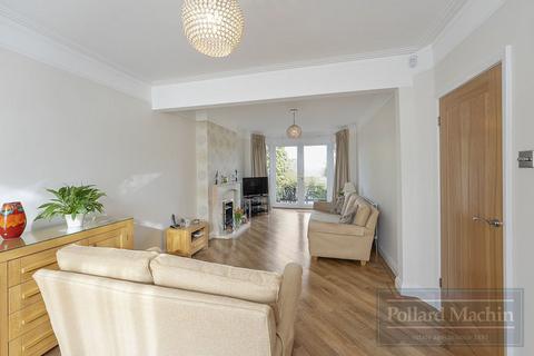 undefined, Derwent Drive, Riddlesdown, CR8