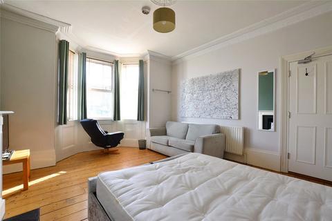 1 bedroom in a house share to rent, Burrage Road, London, SE18