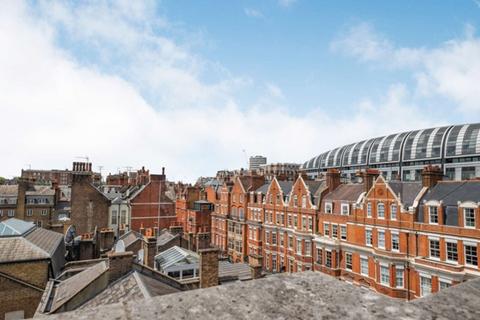 3 bedroom flat to rent, Green Street, Mayfair, W1K