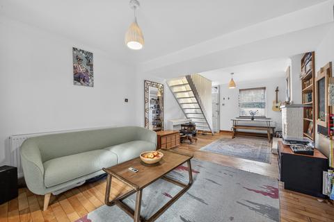 2 bedroom terraced house for sale, Chalk Hill, Watford, WD19