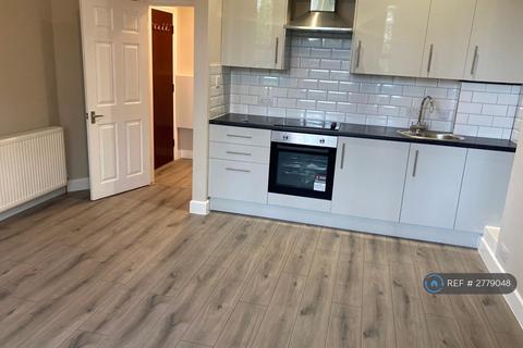 1 bedroom flat to rent, Borthwick Road, Bournemouth, BH1