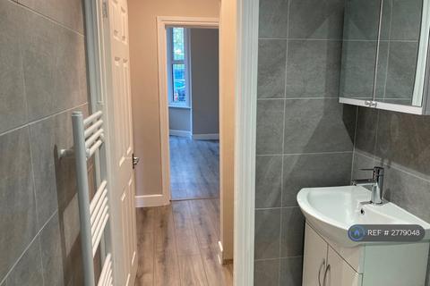 1 bedroom flat to rent, Borthwick Road, Bournemouth, BH1
