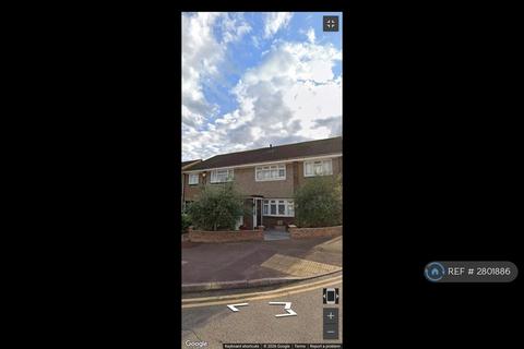 Studio to rent, Padnall Road, Essex Romford, RM6