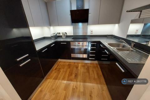 2 bedroom flat to rent, Welcome Inn, London, SE9