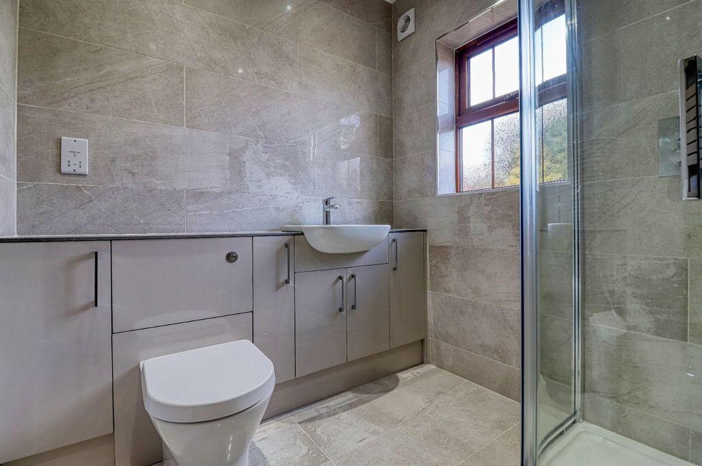 Master Ensuite