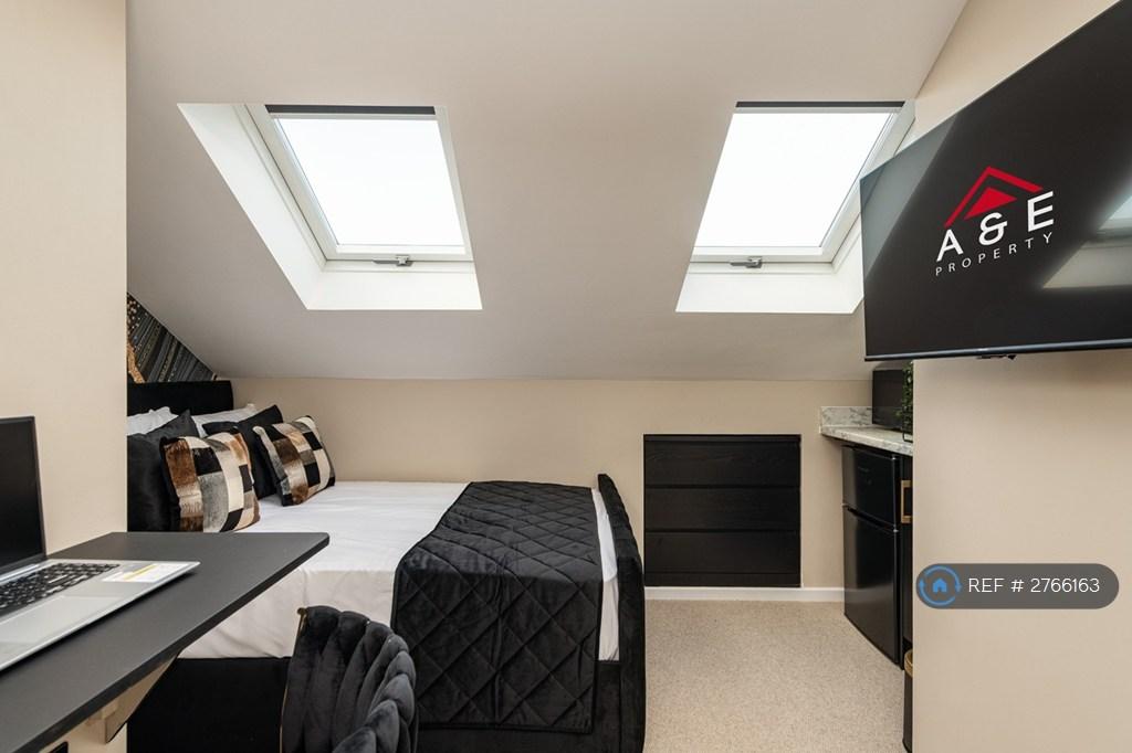 Room 7 - Kitchenette Ensuite Room
