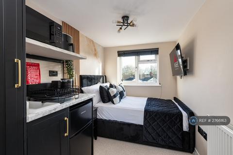 1 bedroom in a house share to rent, Cowper Road, Gillingham, ME7