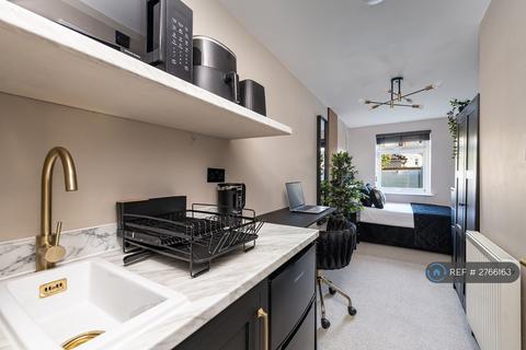 1 bedroom in a house share to rent, Cowper Road, Gillingham, ME7