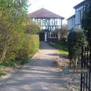 2 bedroom flat to rent, Gordon Road, London, E18