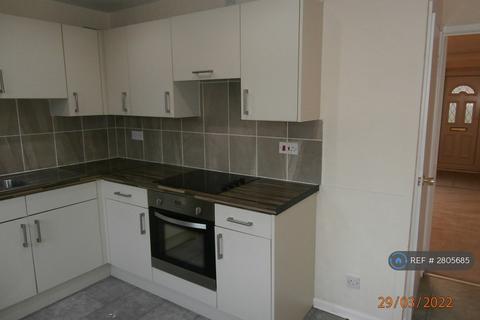 2 bedroom terraced house to rent, Langdale Grove, Nottingham, NG13