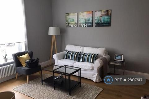 undefined, Epsom Road, Epsom, KT17