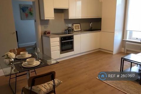 undefined, Epsom Road, Epsom, KT17