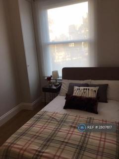undefined, Epsom Road, Epsom, KT17