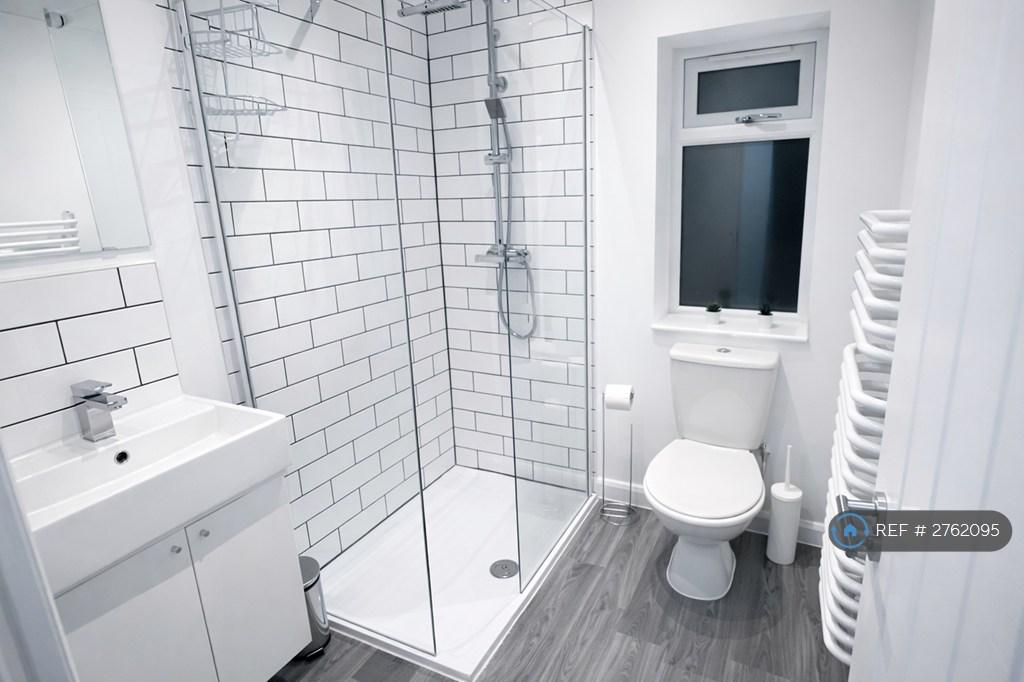 Ensuite (Bedroom 1)