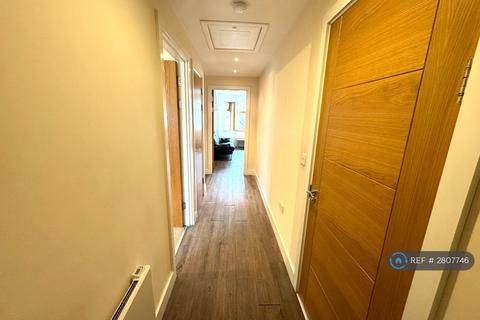 2 bedroom flat to rent, Pentyrch Court, Cardiff, CF24