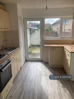 3 bedroom end of terrace house to rent, Caldicott Close, Bristol, BS11
