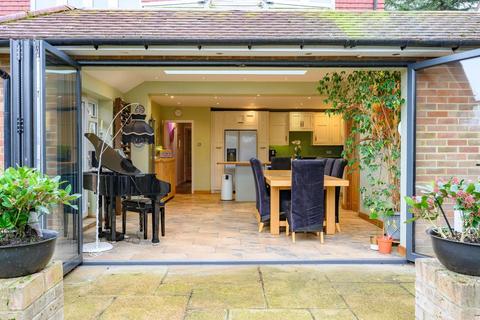 4 bedroom detached house for sale, Dixons Hill Road, Welham Green
