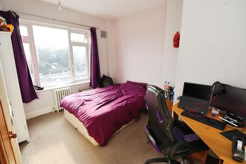 2 bedroom apartment for sale, Christchurch Road, Bournemouth BH1