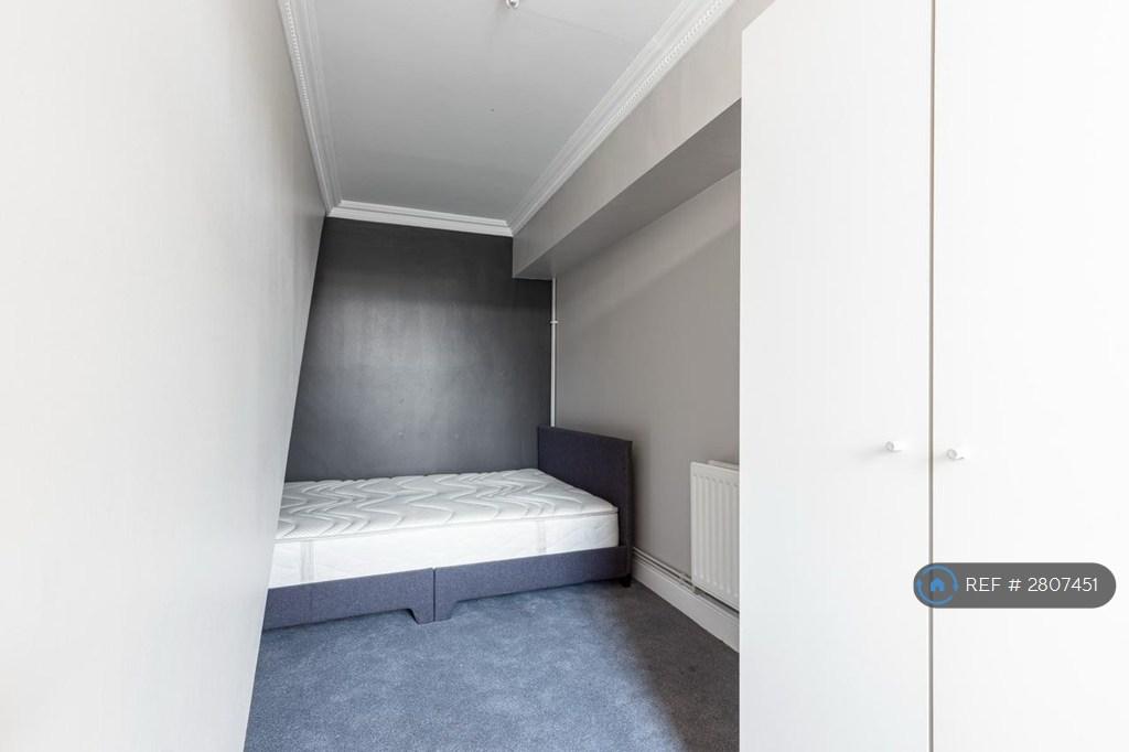 Room In Daylight From Window End