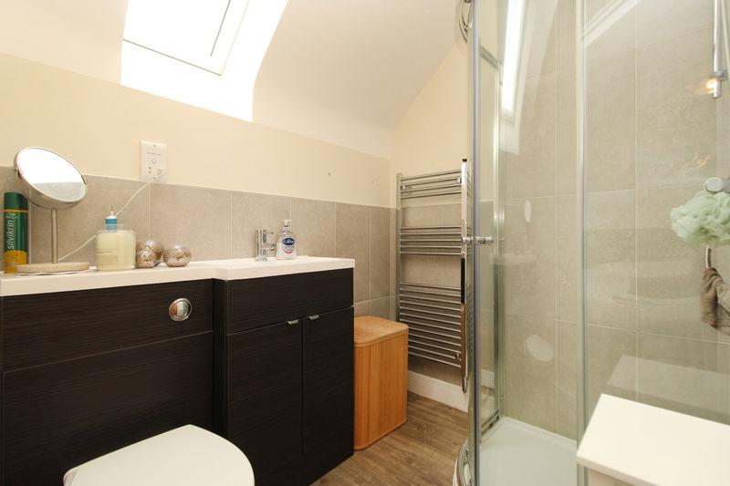 Ensuite to Bedroom
