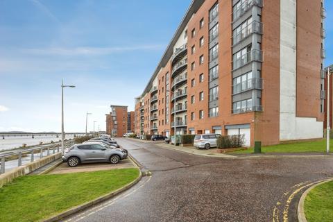 Gourlay Yard, Dundee, DD1