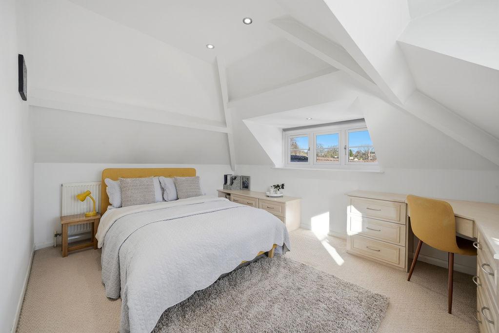 Guest bedroom