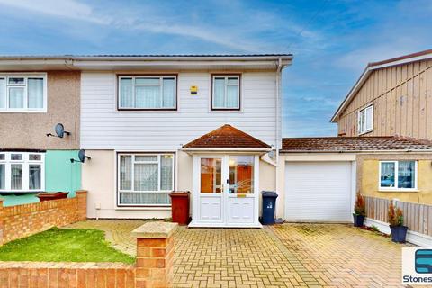 Brook Avenue, Dagenham, RM10