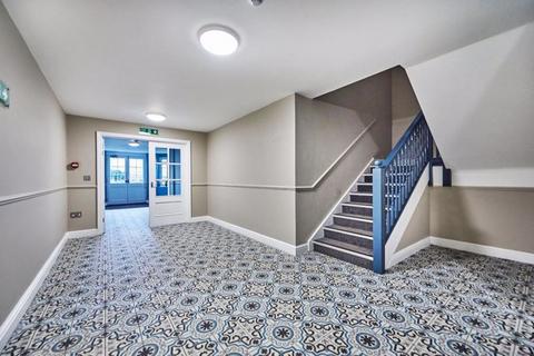 2 bedroom apartment for sale, Beningfield Drive, St Albans AL2