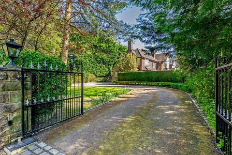 6 bedroom detached house for sale, Hill Top, Hale, WA15