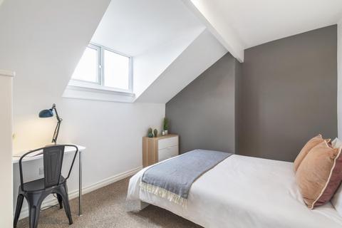 undefined, Delph Lane, Leeds LS6