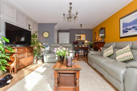 undefined, Colmanton Grove, Sholden, Deal, Kent