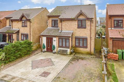 4 bedroom detached house for sale, Beachmont Close, Greatstone, New Romney, Kent