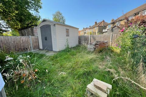 2 bedroom maisonette for sale, Windermere Avenue, Wembley, HA9
