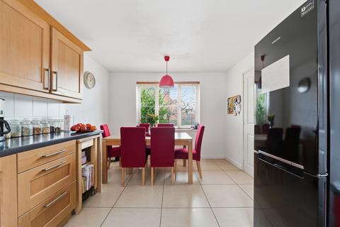 undefined, Garden Close, Thorpe Astley