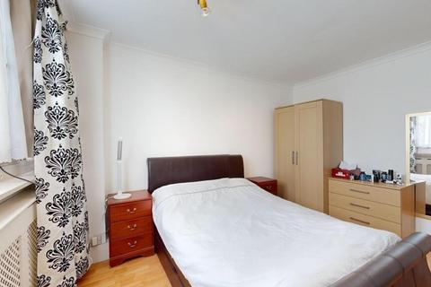 3 bedroom apartment to rent, Paddington, London W2