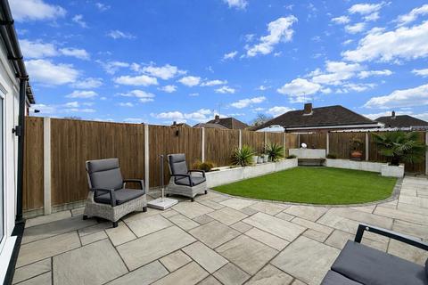 undefined, Kinross Crescent, Sundon Park, Luton, Bedfordshire, LU3 3JS
