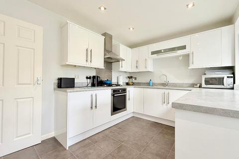undefined, Kinross Crescent, Sundon Park, Luton, Bedfordshire, LU3 3JS