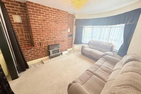 undefined, Carlton Crescent, New Bedford Road Area, Luton, Bedfordshire, LU3 1EN