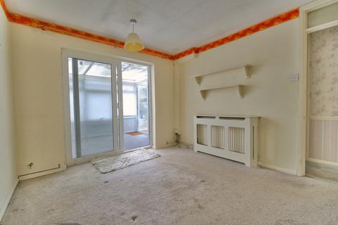 undefined, Chestnut Crescent, Reading, RG2
