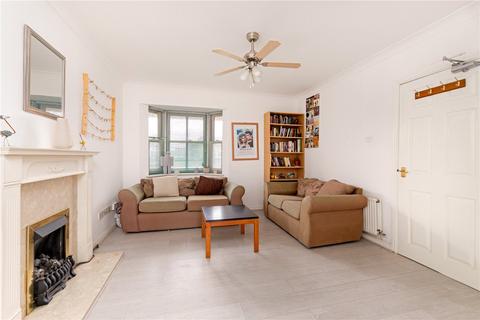 undefined, Ravensworth Gardens, Cambridge, CB1