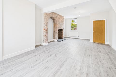 3 bedroom terraced house to rent, Blaenavon, Pontypool, NP4