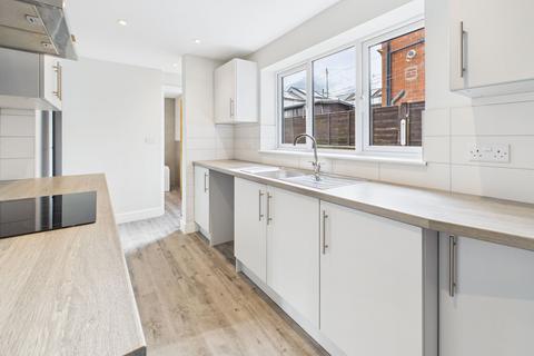 3 bedroom terraced house to rent, Blaenavon, Pontypool, NP4