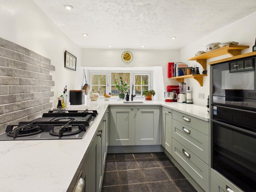 Ewemove south molton   kitchen