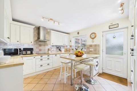 undefined, Blenheim Drive, Cullompton EX15