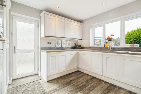 3 bedroom bungalow for sale, Weir Road, Doncaster, DN9